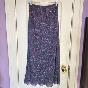 Wild fable Floral Midi Skirt Size Small